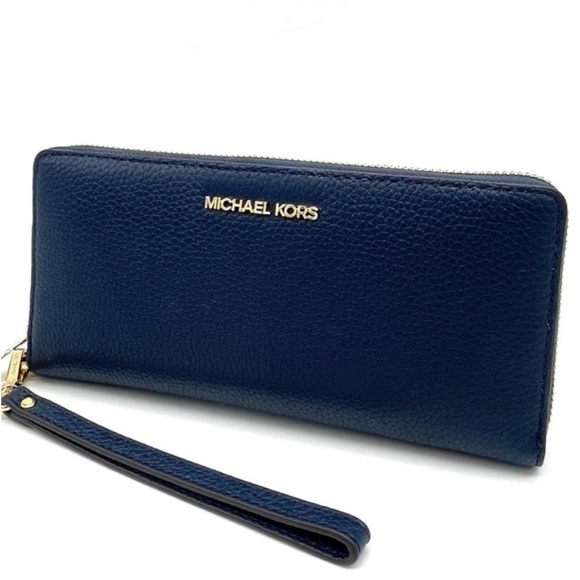 Michael Kors Large Continental Wallet
Wristlet Navy Blue - Picture 2 of 8